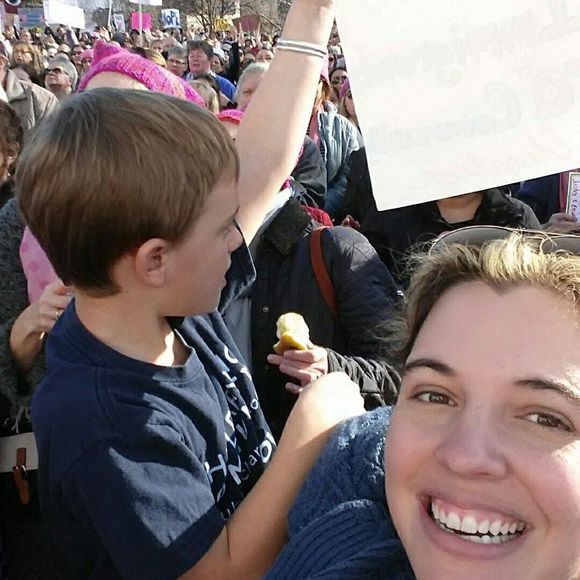 Meet your Posher, Tara - Picture 1 of 1